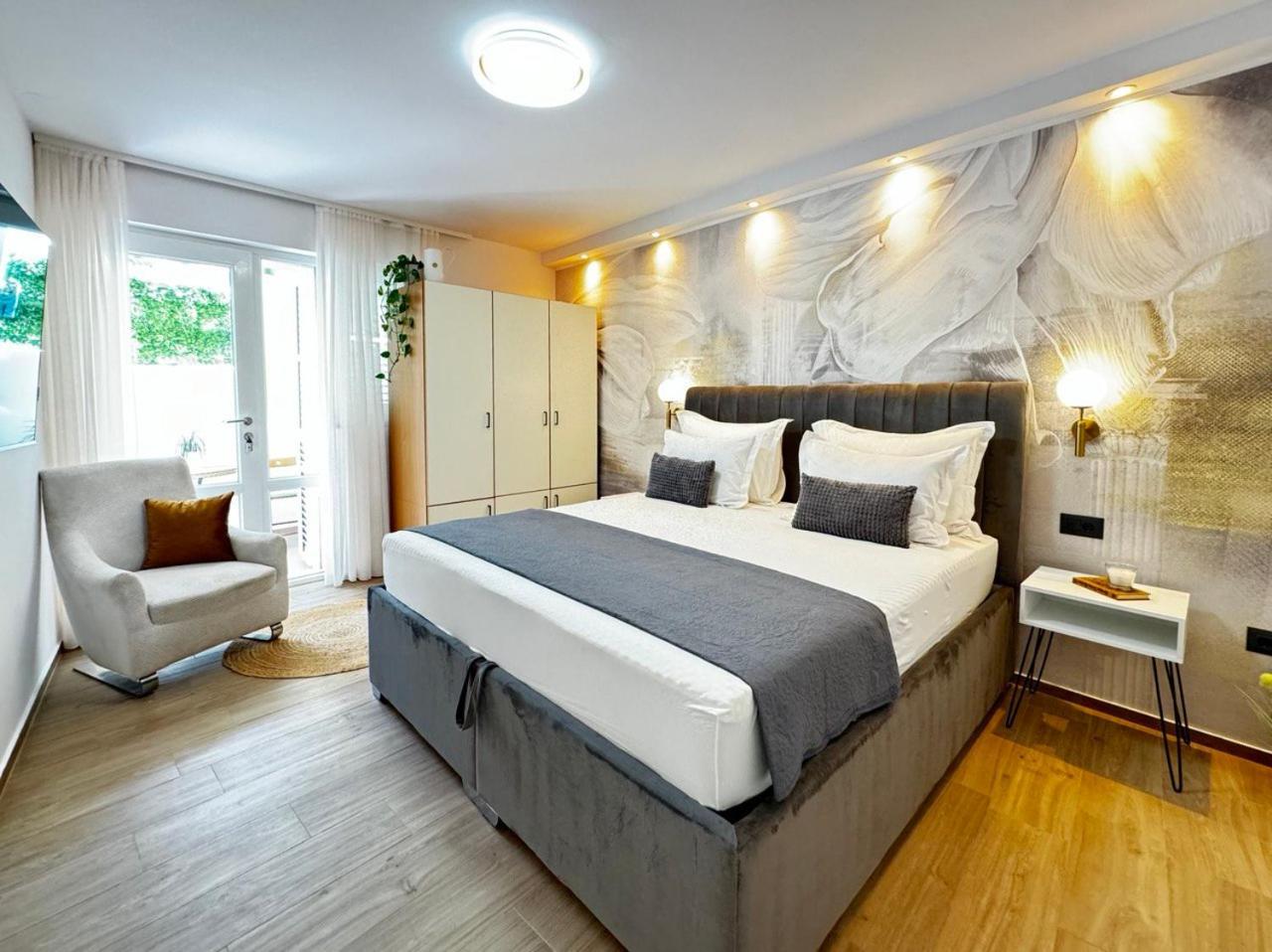 Apartmani Nikola Baška Voda Eksteriør billede